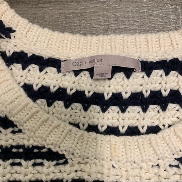 Gap Striped Chunky Sweater Size Medium - Picture 2 of 2